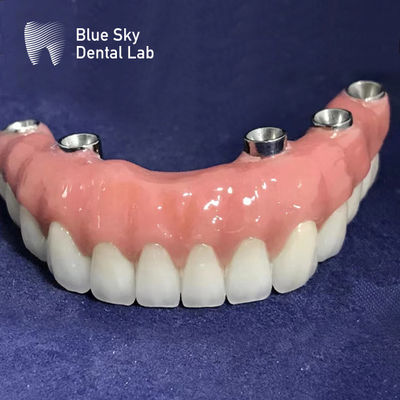 comprare Casse per impianti rettangolari autoclavabili universali Superficie liscia Colore argento online manufacture